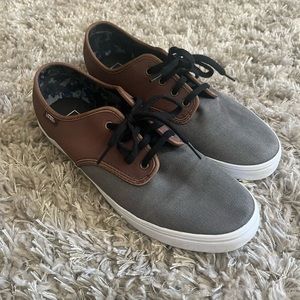 Vans shoes 9.5